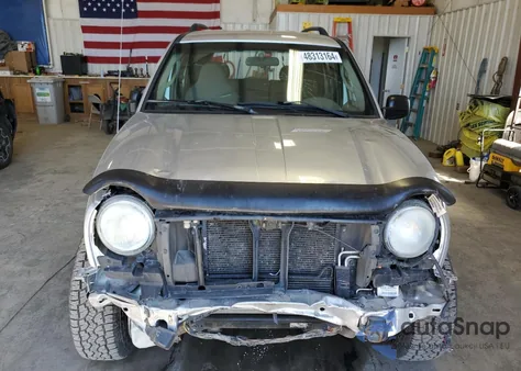 2004 Jeep Liberty Sport z USA, uszkodzony, nr VIN 1J4GL48KX4W120212